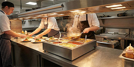 Choosing the Right Food Warmer for Your Commercial Kitchen