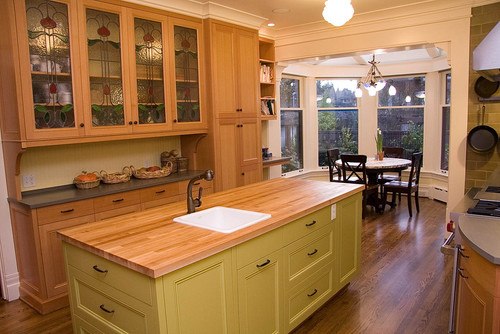 Warm Contemporary Kitchen in Seattle