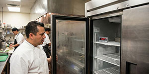 Signs to Replace Your Refrigerator