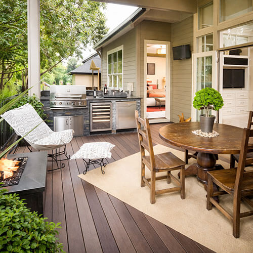 Traditional Outdoor Kitchen - Vancouver